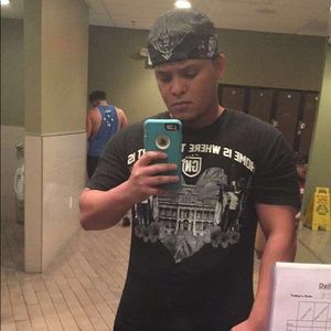 Meet your Posher, Iâkaika